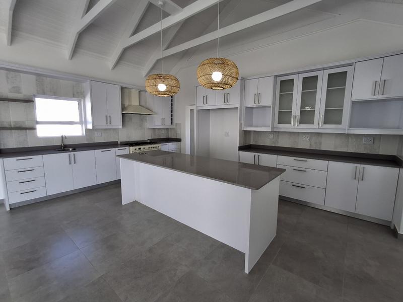 3 Bedroom Property for Sale in Golden Mile Western Cape